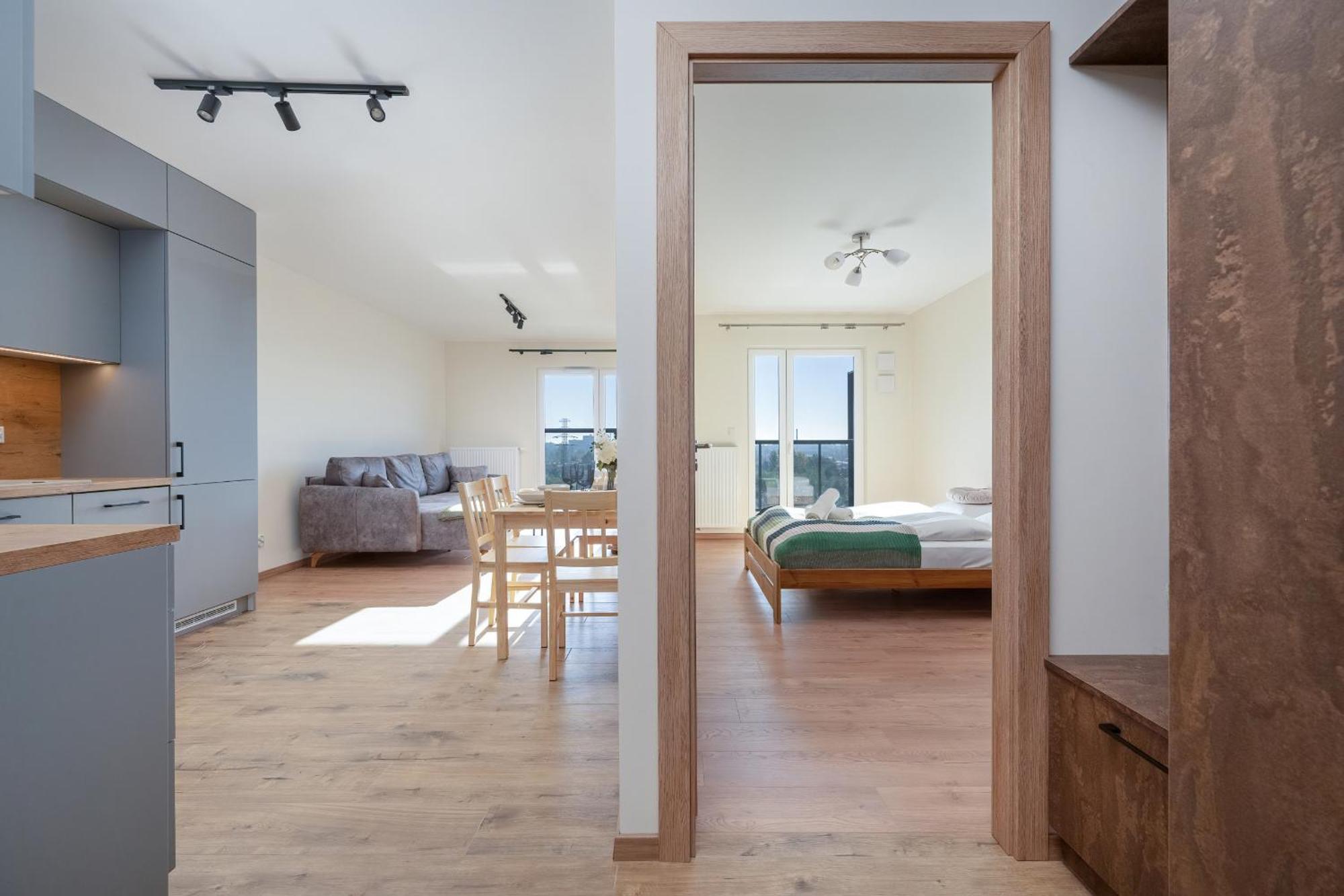 Wroclaw 1-Bedroom Apartment With Parking & Balcony By Noclegi Renters Bagian luar foto
