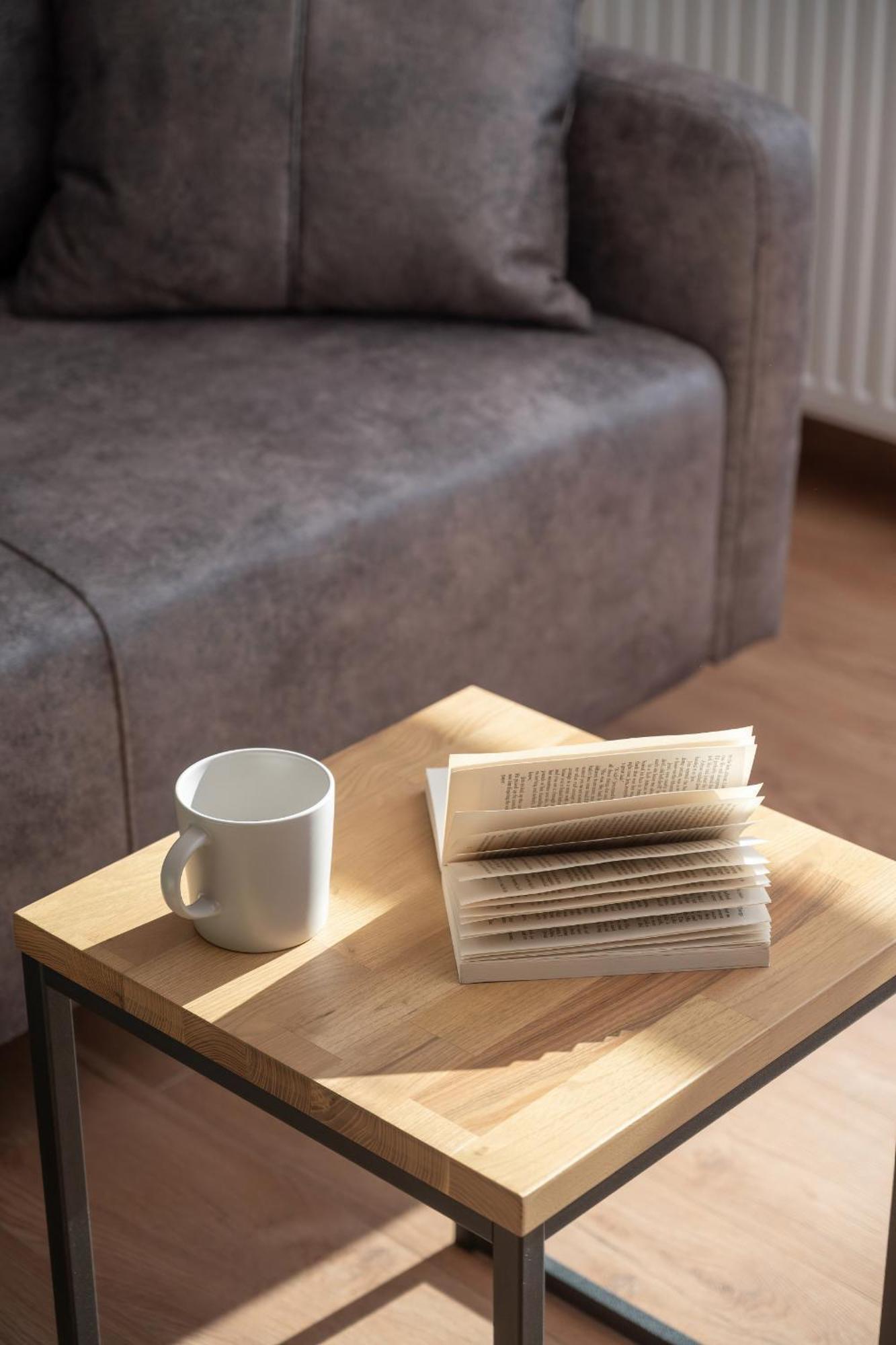 Wroclaw 1-Bedroom Apartment With Parking & Balcony By Noclegi Renters Bagian luar foto